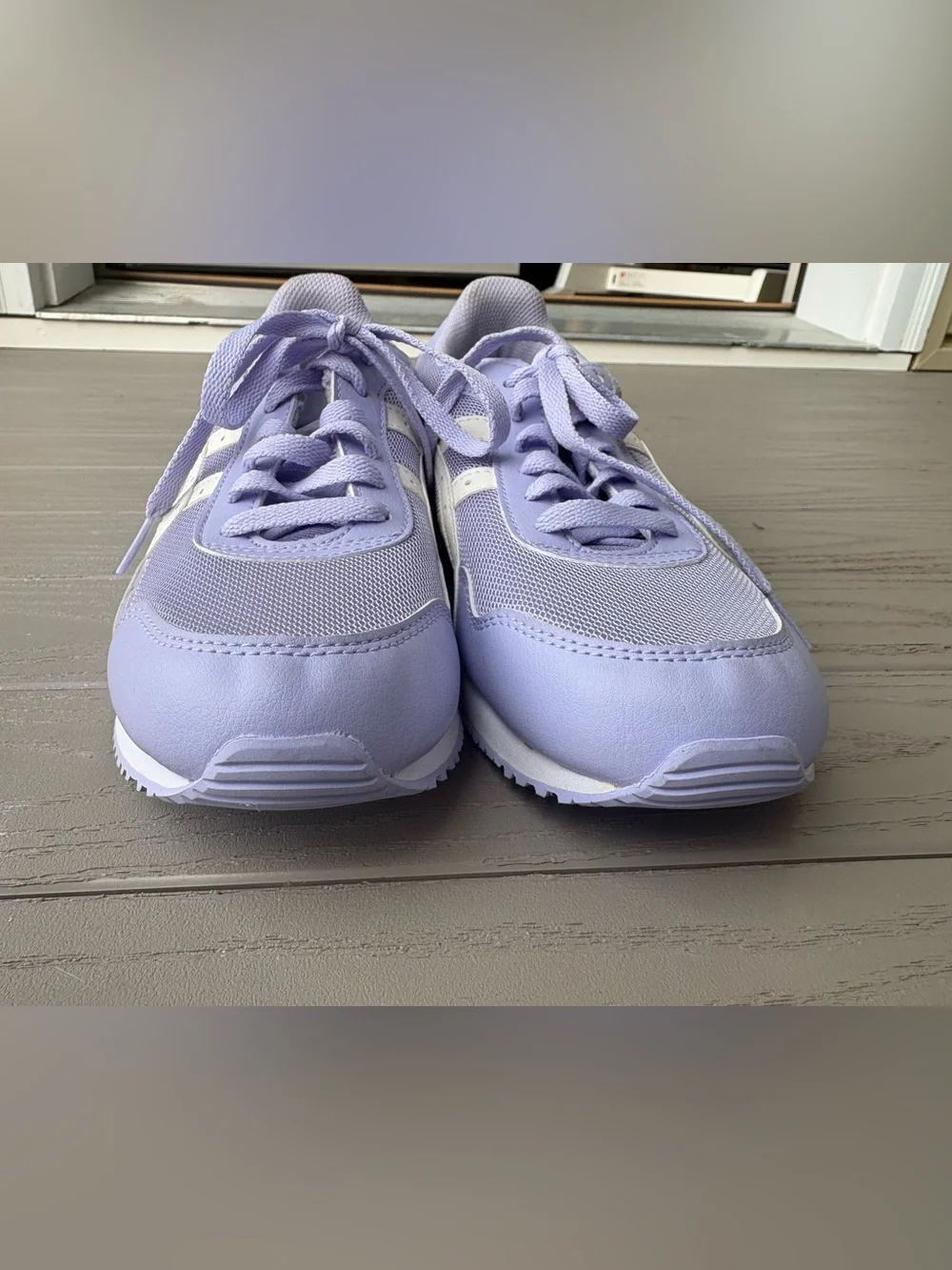 Asics Tiger Women's Lavender Athletic Sneakers with White Stripes Trendy Size 9